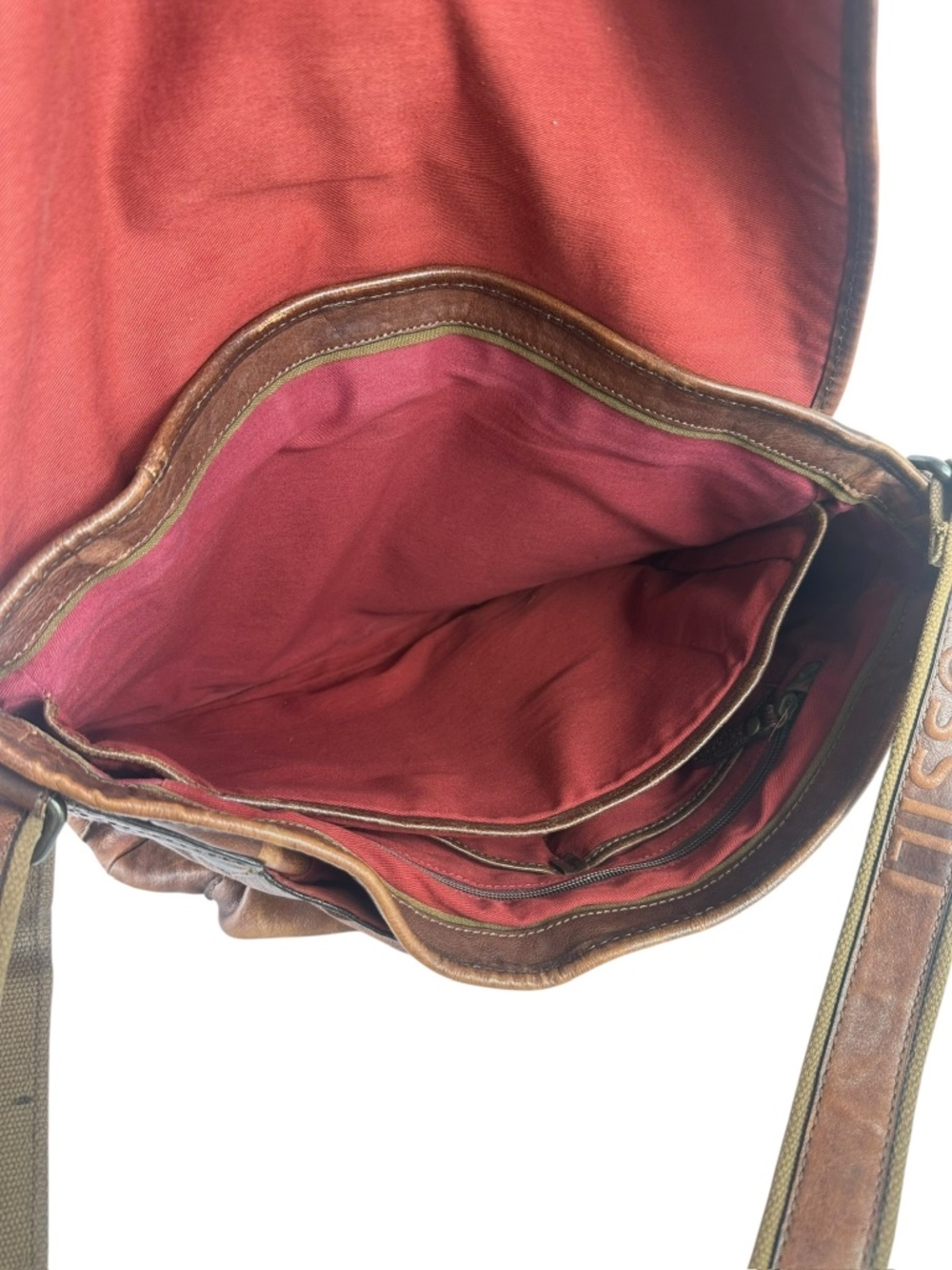 Vintage FOSSIL Brown Leather Messenger Bag Crossbody Rugged - Picture 9 of 16